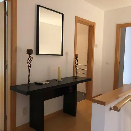 Apartamento T3 Duplex - Junto à *